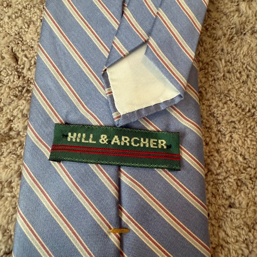 Hill Archer Men Necktie Light Blue Red White Diagonal Striped Silk Blend 3 x 58 - Picture 3 of 5